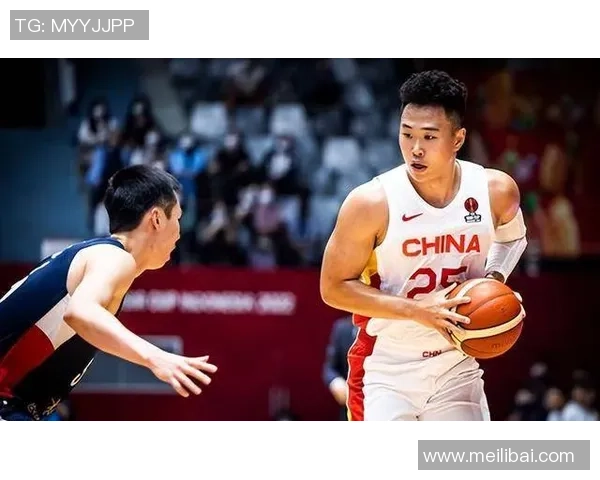 贺希宁：从青涩少年到篮球场上的闪耀明星之路